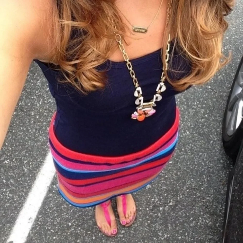 :: S&D๐๐ฆGeo POP Pink/Orange Pendant Necklace - Picture 3 of 9